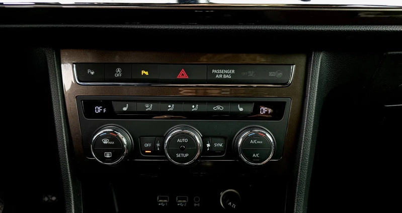 Seat Ateca cena 79700 przebieg: 182600, rok produkcji 2020 z Iława małe 631